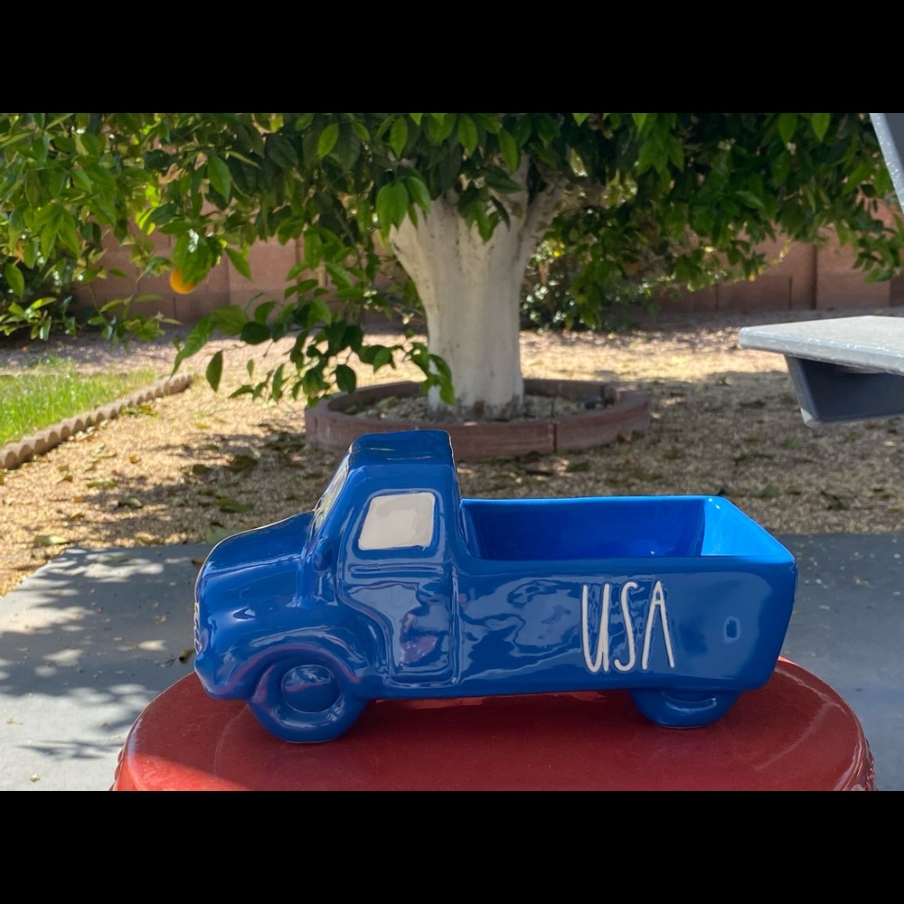 Rae Dunn USA truck
